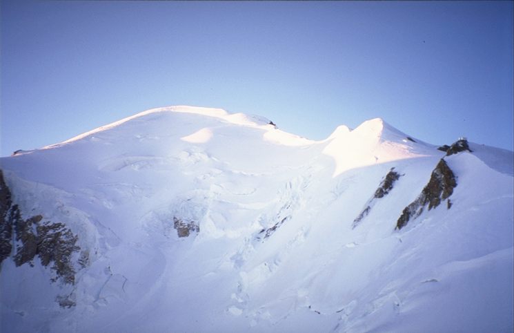 Mont Blanc 4808 m rechts die Vallot Htte